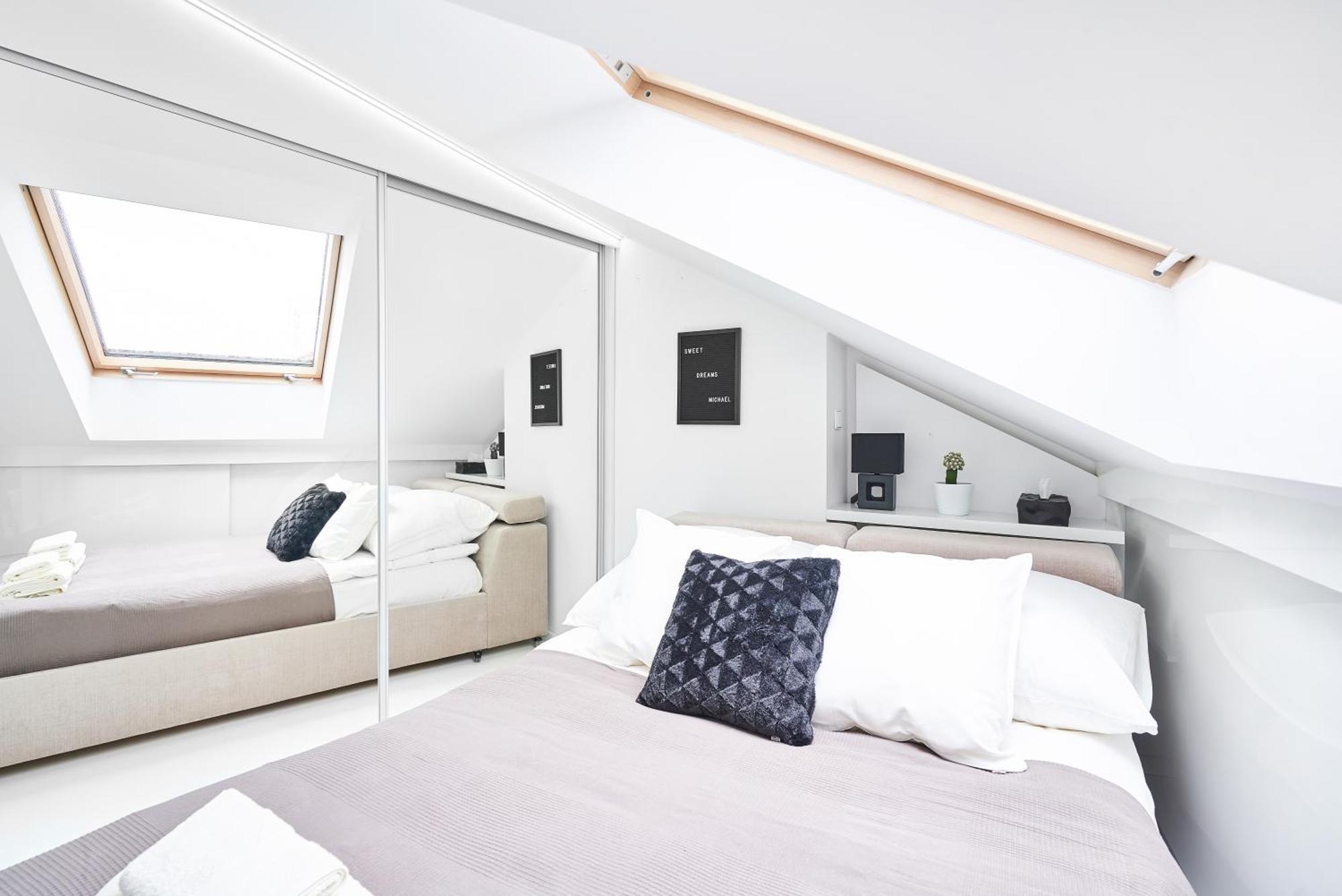 Appartement Unique Design Loft In Middle Of Centre Of Old Town With Netflix à Cracovie Extérieur photo
